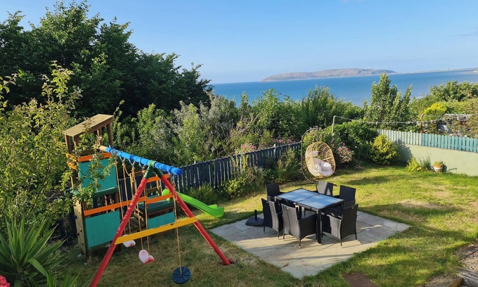 Penmaenmawr Cottage | Sea view cottage near snowdon & coastal trails