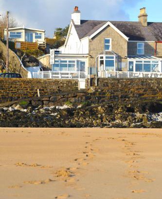Benllech Bed & Breakfast | Sea View Guest House