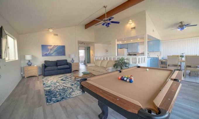 Silver Strand Apartment | Sea View, Pool Table, Surf, Kayak, Bikes, W/d, A/c
