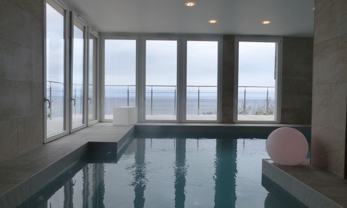 Cerbere House | SEA VIEW VILLA and HEATED INDOOR POOL