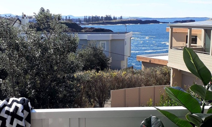 Kiama Apartment | Sea View-Waterfront @Little Blowhole on the Coastal Walk