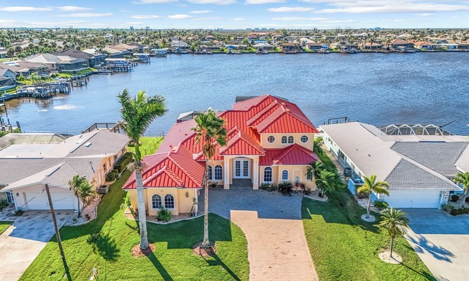 Eight Lakes Villa | SEABIM Villa FLORADELALMA - Eight Lakes, gulf access