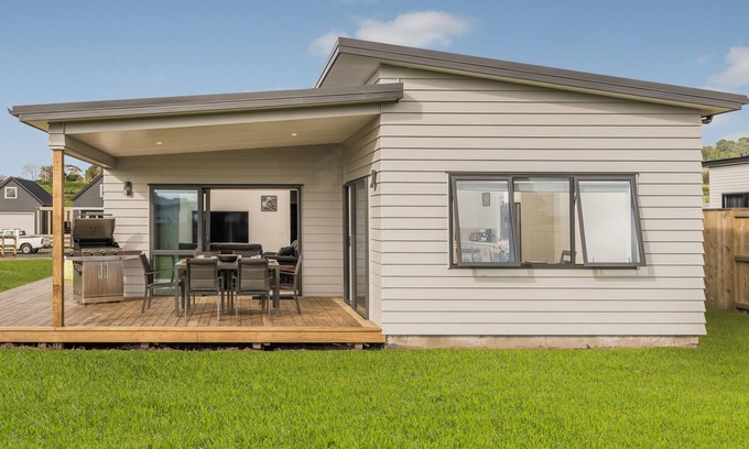 Cooks Beach House | Seabliss - Cooks Beach Holiday Home
