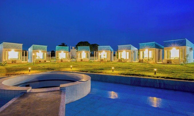 Manjakuppam Hotel | Seaborne Beach Resort
