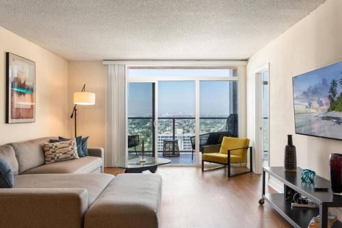 Marina del Rey Apartment | Seabreeze Sky Residence 3bd&2ba MDR Venice SM