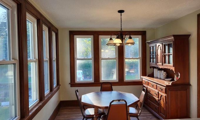 East Irondequoit House | Seabreeze Three Bedroom Home