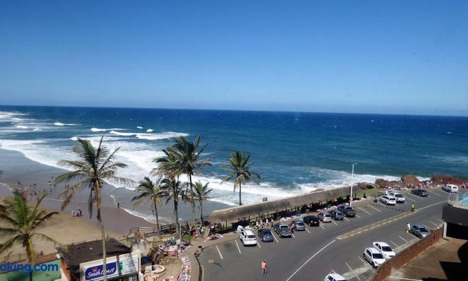 Margate Beach Apartment | Seabrook 404