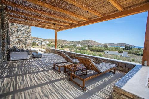 Serifos Villa | SeaeyeVillas 1