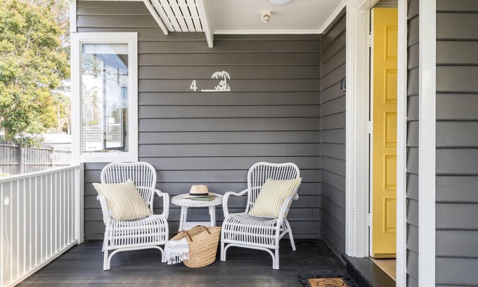 Capel Sound House | Seafarers Cottage - A Dog's Dream on the Mornington Peninsula!