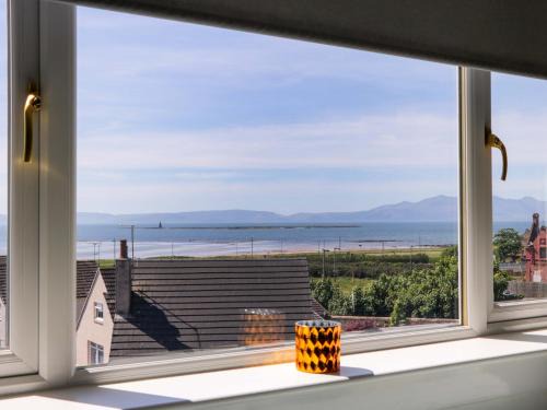Ardrossan Apartment | Seafield Court