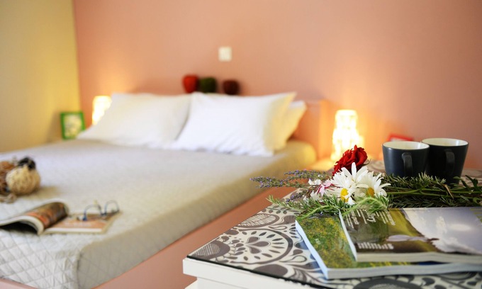 Marathopoli House | Seafront peaceful holiday apartments near Gialova & Pylos