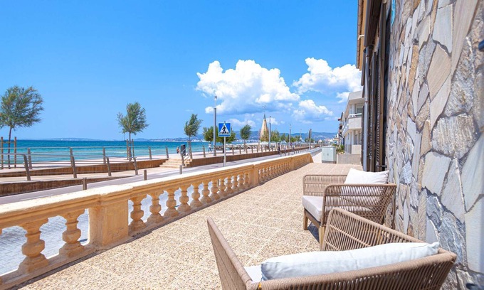 El Molinar House | Seafront villa first line in Palma (Molinar)