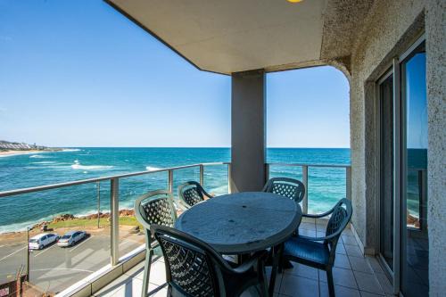 Margate Beach Apartment | Seagull 401