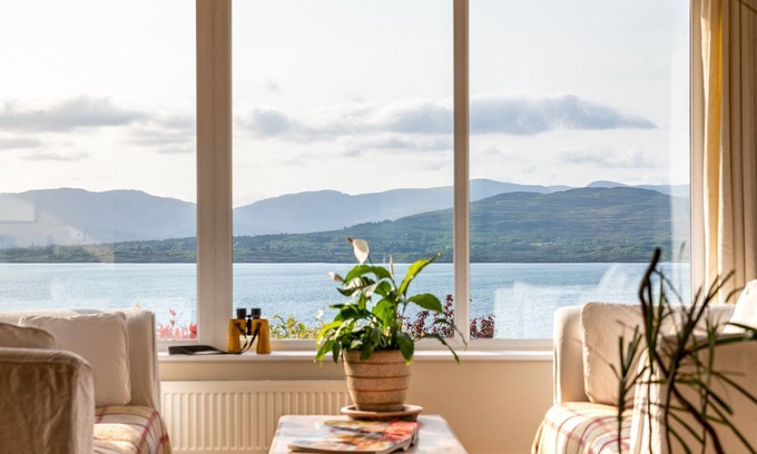 Lauragh House | SEAHAVEN, family friendly, with a garden in Kenmare, County Kerry