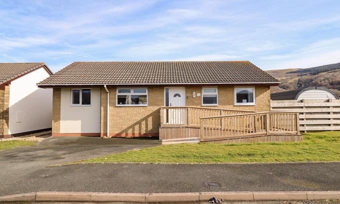 Fairbourne Cottage | SEALYONS, family friendly, country holiday cottage in Fairbourne
