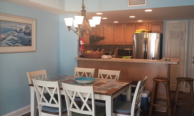 Diamond Beach Condo | Seapointe Village oceanfront bldg- Exceptional Ocean & Main pool views-free WIFI