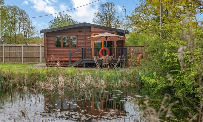 Martlesham Heath House | Search Light Meadow - Two Bedroom House, Sleeps 4