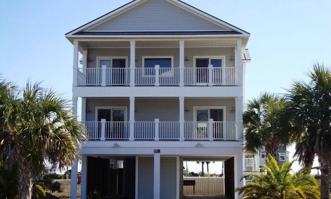 East End House | Seas the Day! Perfect Family Vacation Spot! 5BR/4BA w/Pool St. George Island FL