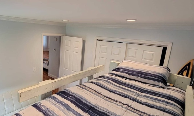 Point Pleasant House | Seas the Day