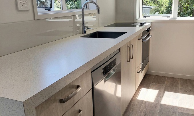 Coromandel Forest Park Apartment | Seascape Modern 2 bedroom apartment on the Thames Coast