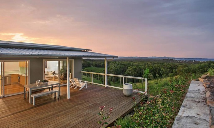 Way Way House | Seascape Scotts Head