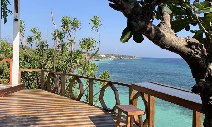 Bira Hotel | Seascapes Bira