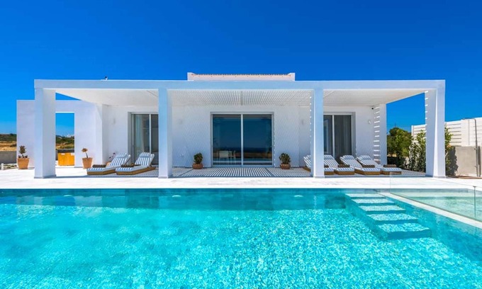 Lahania Villa | Seashore Villa