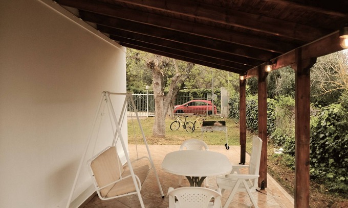 Nea Makri Resort | Seaside 5 Bedroom Spacious Villa close to airport
