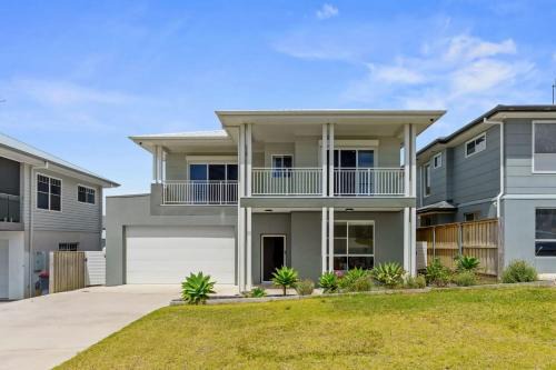 Catherine Hill Bay House | Seaside Bliss with Ocean Views