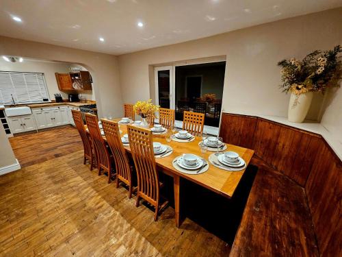 Cylch-Y-Garn House | Seaside Escape at Ty Bugail - Holyhead