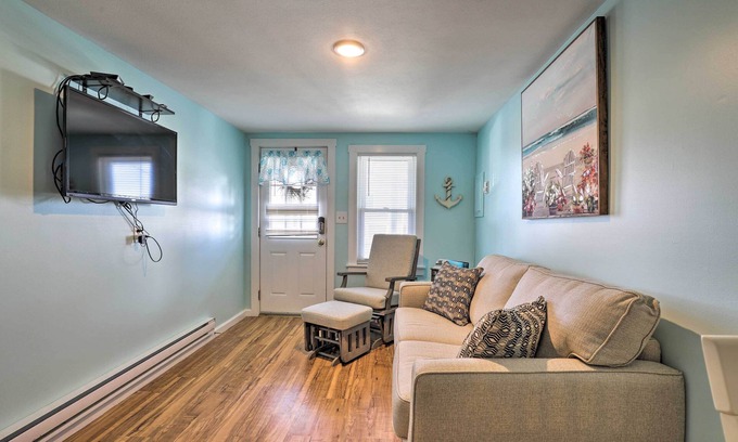 Salisbury Beach Condo | Seaside Escape w/Porch + Direct Beach Access