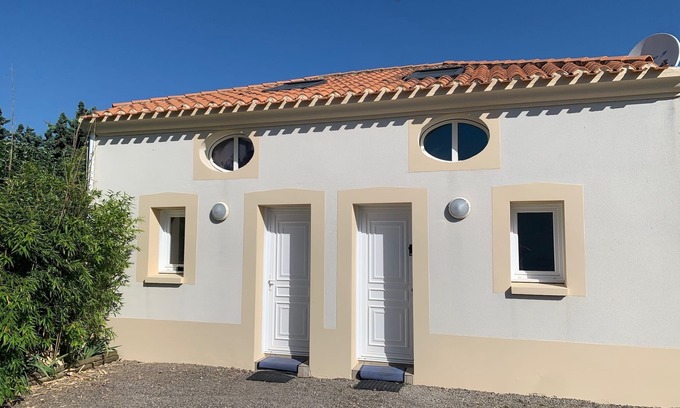 Chateau-d'Olonne House | SEASIDE Maisonette - Residential area - 700m supervised beach PARKING