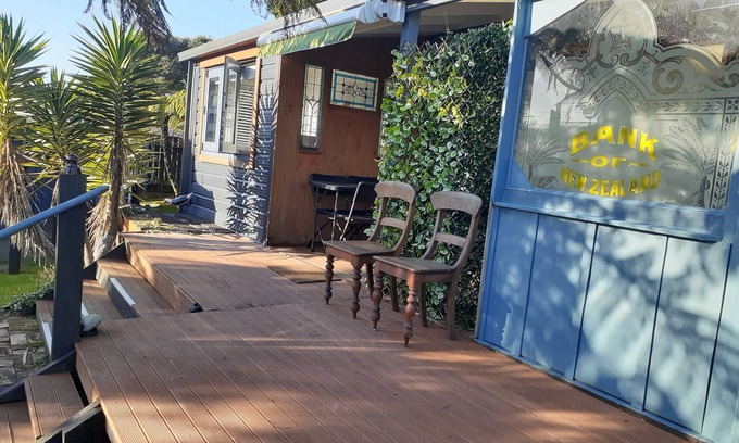 Westport Cottage | Seaside, on bike trail with free fibre and streaming. Double glazed comfort.n