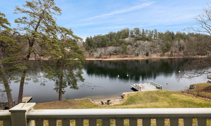 Saltsjo Boo Villa | Seaside plot Stockholm archipelago