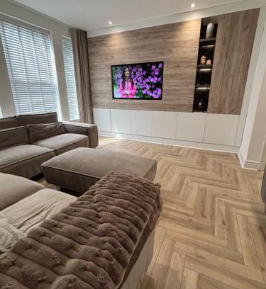 Liverpool City Centre Apartment | Seaside Retreat Luxury Apartment