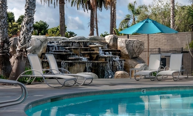 San Diego Hotel | Seaside Sanctuary with Outdoor Pool and Tennis Court, Pets are Welcome!