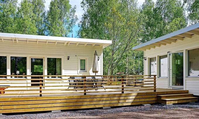 Loftahammar House | Seaside Serenity in Loftahammar-By Traum