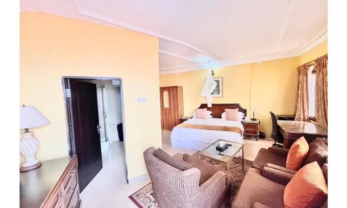 Freetown Hotel | Seaside Suites and Hotel Room #110