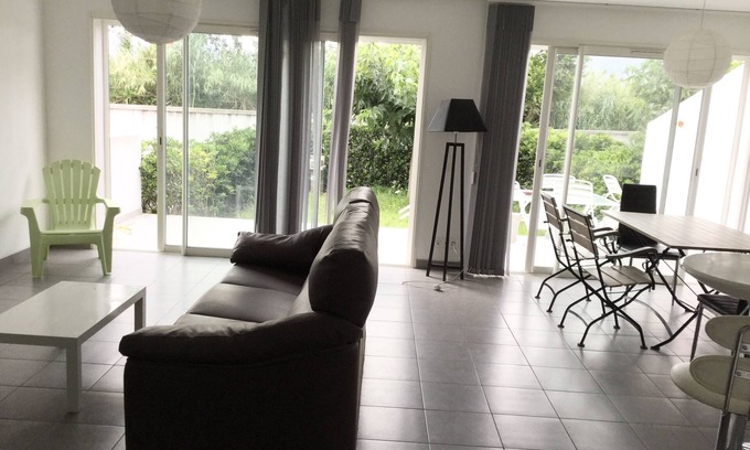 Pineto House | Seaside t3 garden