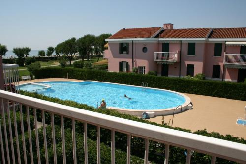 Mazzorno Sinistro Apartment | Seaside Terrace & Pool Getaway