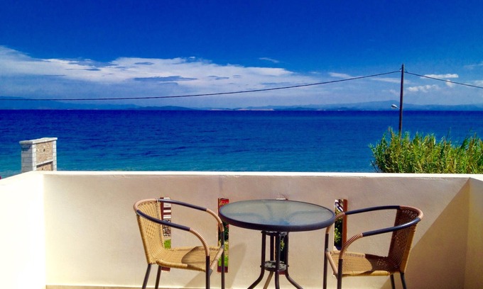 Skala Neon Kidonion Villa | Seaside Villa, 2 bedrooms, Lesbos Island Greece