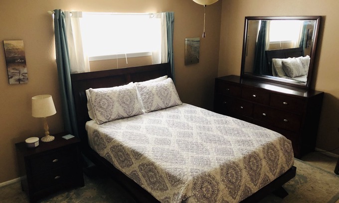 Bay Area Condo | Seaside Villa by the Oso Bay Comfortable Bed!