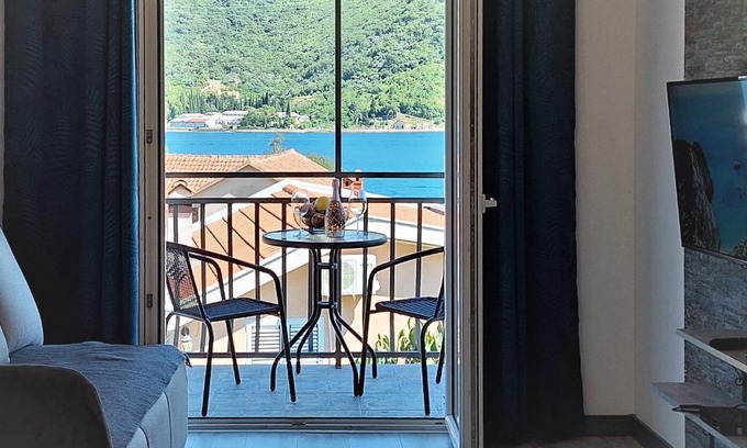 Kamenari Apartment | Seaside Village