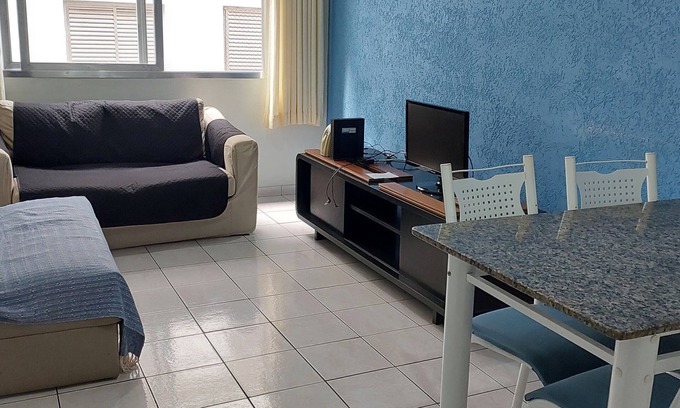 Vila Julia Apartment | SEASONAL APARTMENT IN GUARUJÁ ENSEADA - 10 MINUTES WALK FROM THE SEA - 2 BEDROOMS/GARAGE/WI FI!
