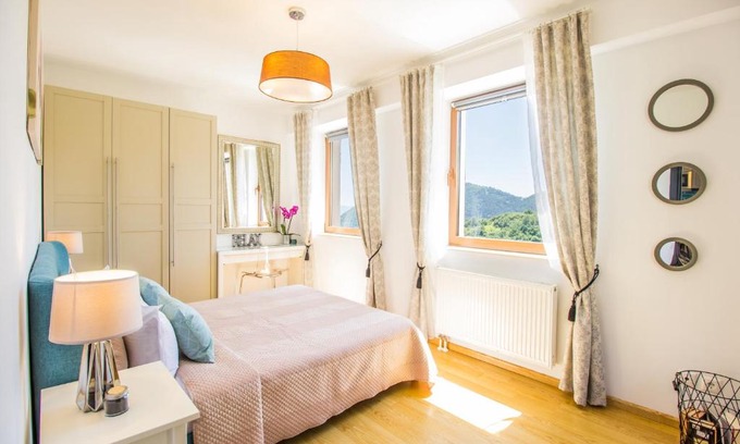 Brasov Apartment | Seasons Mountain Suite
