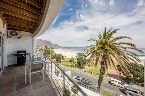Camps Bay Apartment | Seasonsfind - The Bay