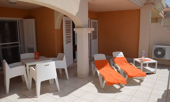 Almerimar Apartment | Seaview Apartment at Almérimar Marina & Golf Resort with swimming pool.