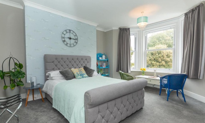 Harwich Bed & Breakfast | Seaview B&B