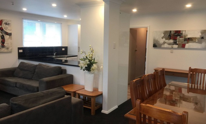 Picton House | Seaview Crescent Holiday Home 4 Bedroom
