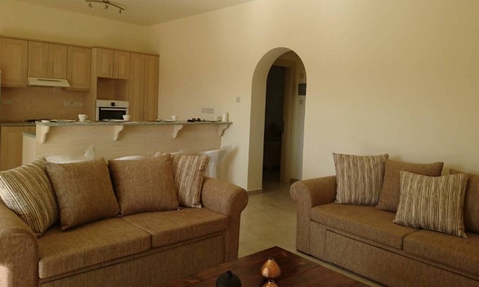Gastria Apartment | SEAVIEW & GROUNG FLOOR APARTMENT